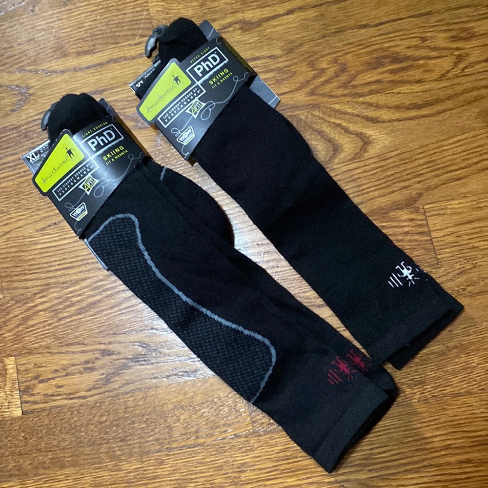 Men's Smartwool XL Ski Socks...